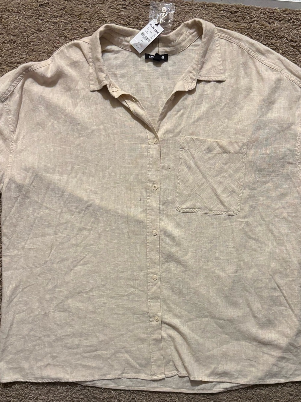 Express NWT Womans XL Cream Button-Up Linen Short Sleeve Shirt